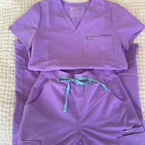 Figs Lilac Dawn scrub set